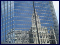 Chicago Architecture Foundation Boat Tour 07 - Wrigley mirroring in Trump